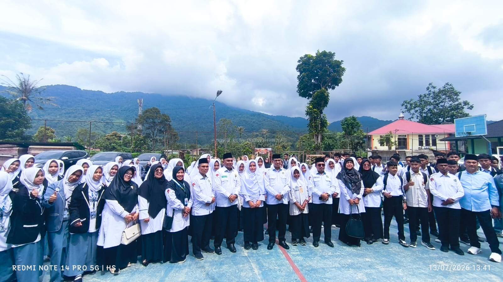 MAN 3 Kota Padang Panjang Dikunjungi Kepala Kanwil Kemenag Sumbar, Tinjau Pembangunan Program Hasil Terbaik Cepat (PHTC), Motivasi Peserta MATA MUDA 2026, dan Berikan Pembinaan ASN